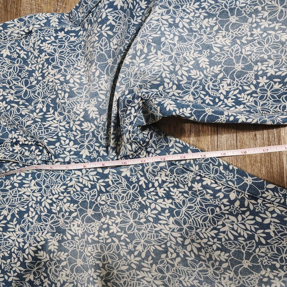 Altar'd State Womens Boho Flare Jeans Size 31 Blue Denim Floral Bell Bottom - Picture 9 of 12